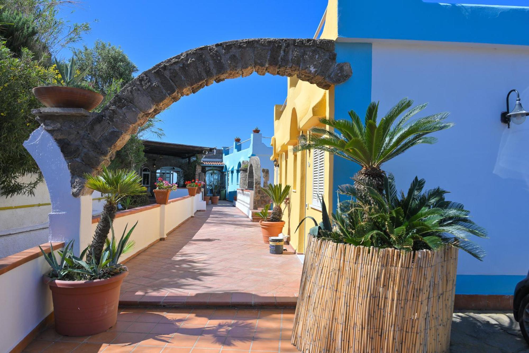 Resort Punto Azzurro Ischia Esterno foto