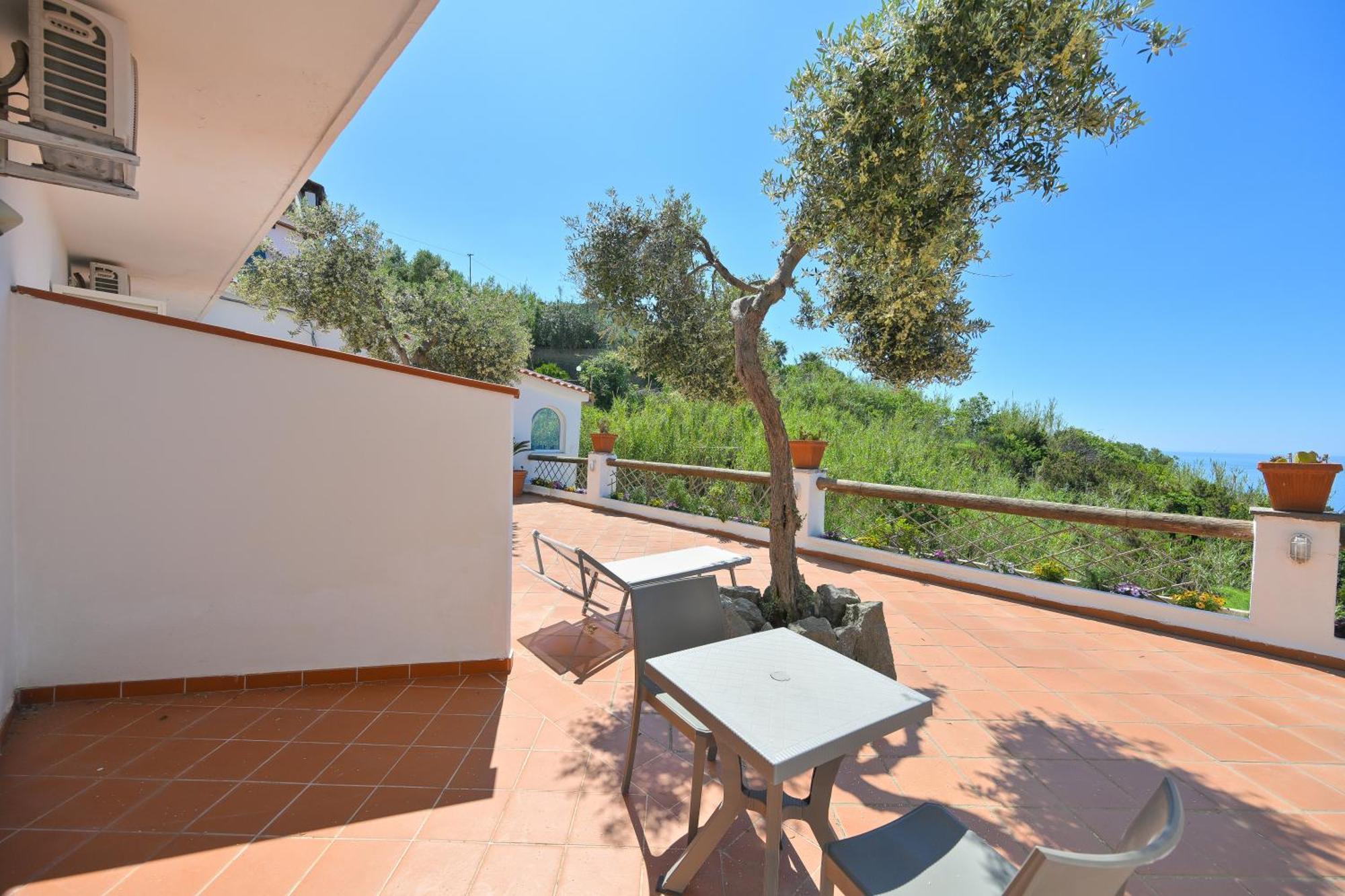 Resort Punto Azzurro Ischia Esterno foto