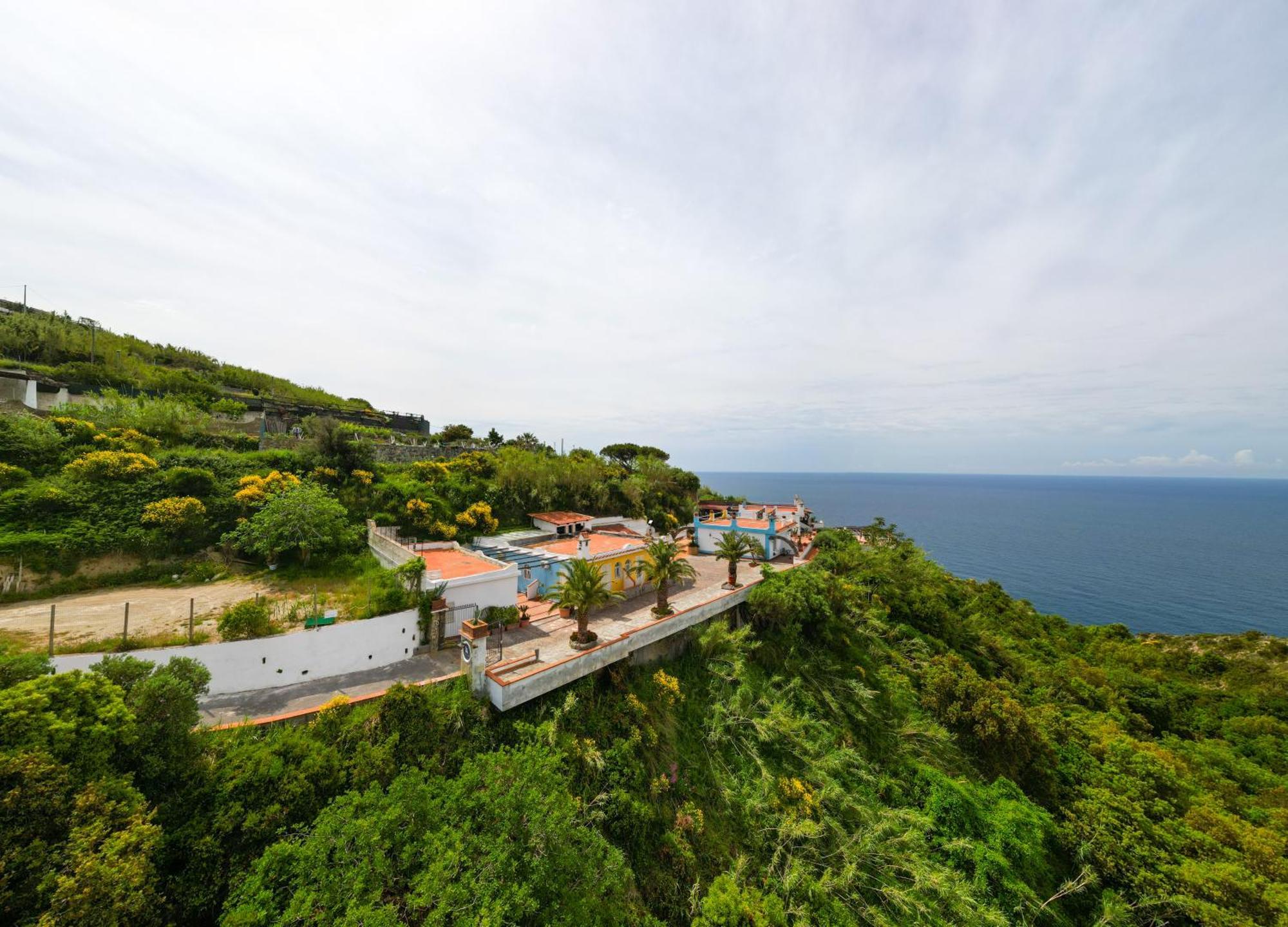 Resort Punto Azzurro Ischia Esterno foto
