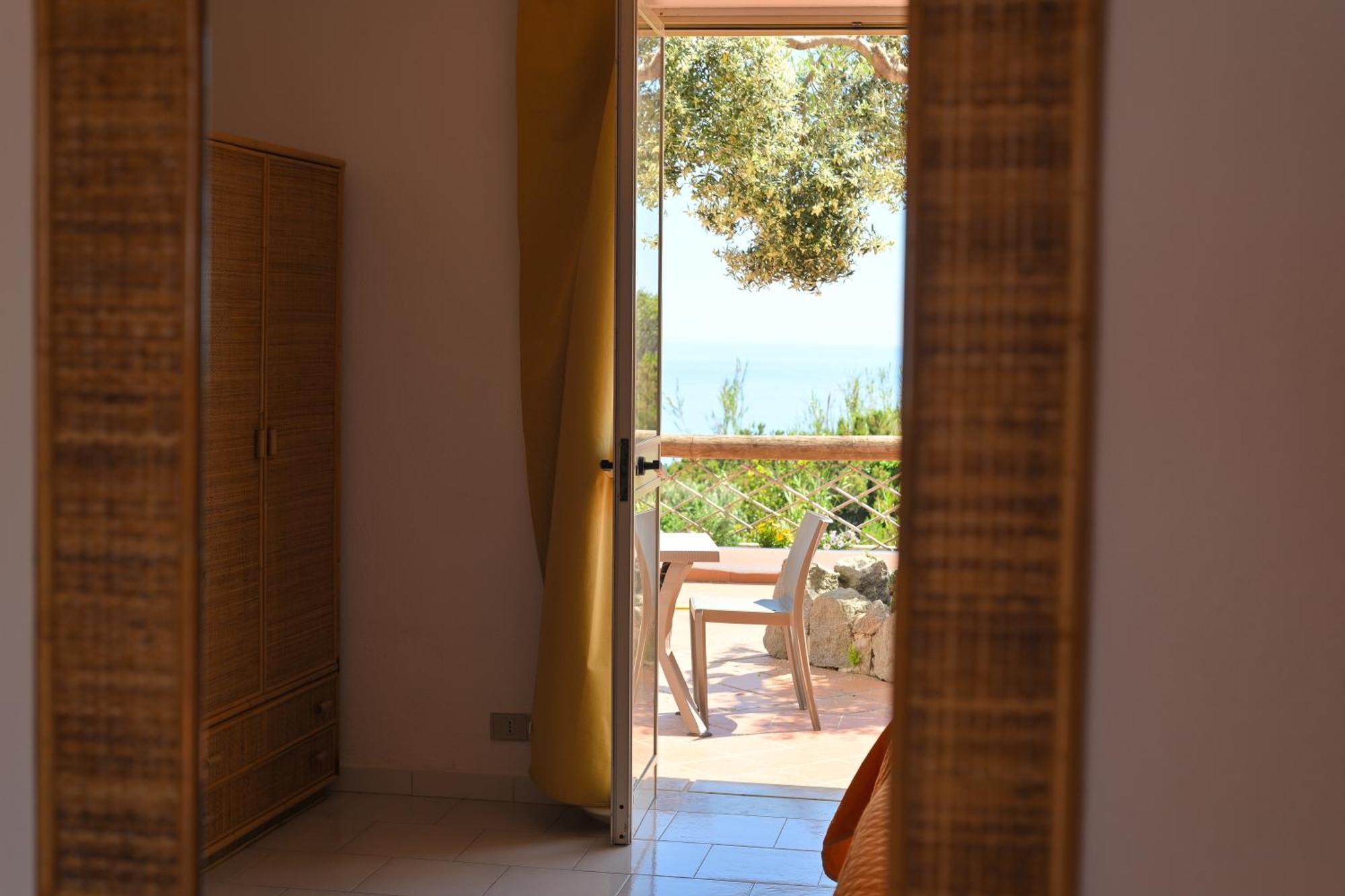 Resort Punto Azzurro Ischia Esterno foto
