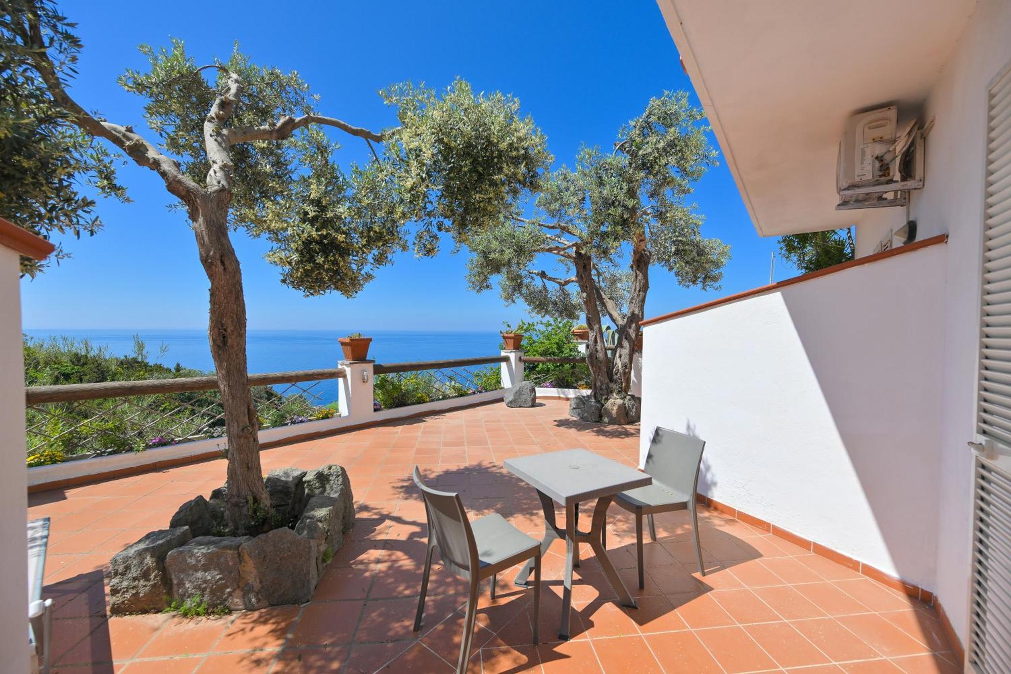 Resort Punto Azzurro Ischia Esterno foto